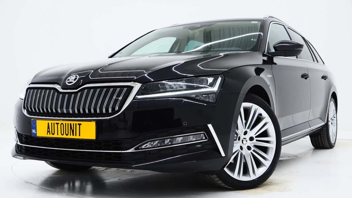 Škoda Superb (2021) — foto 1