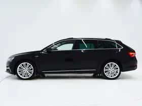Škoda Superb (2021) thumbnail 2