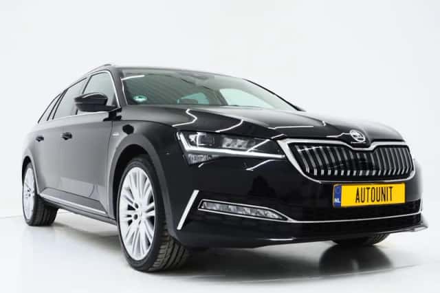 Škoda Superb (2021) thumbnail 11
