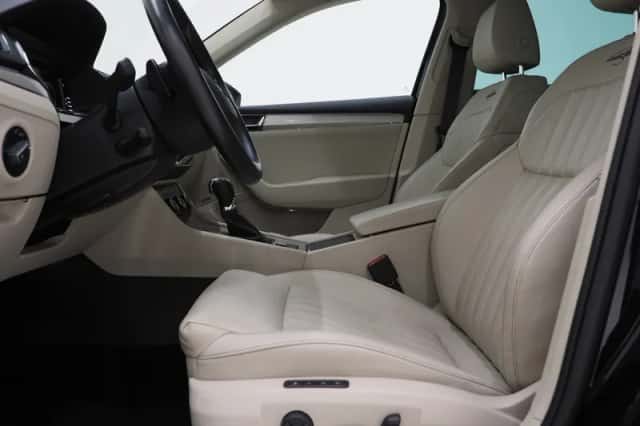 Škoda Superb (2021) thumbnail 17