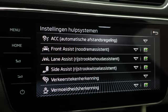 Škoda Superb (2021) thumbnail 33