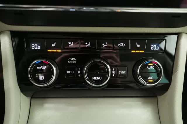 Škoda Superb (2021) thumbnail 35