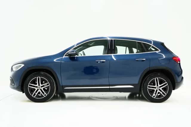 Mercedes-Benz GLA (2021) thumbnail 2