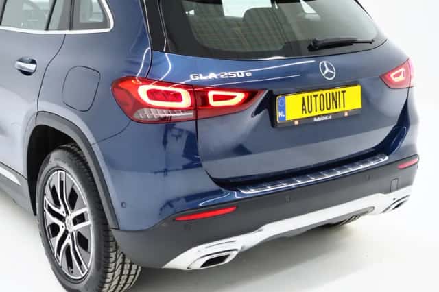 Mercedes-Benz GLA (2021) thumbnail 14
