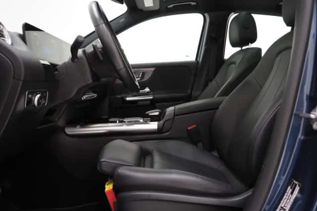 Mercedes-Benz GLA (2021) thumbnail 17