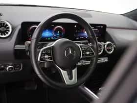 Mercedes-Benz GLA (2021) thumbnail 18