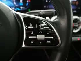 Mercedes-Benz GLA (2021) thumbnail 24