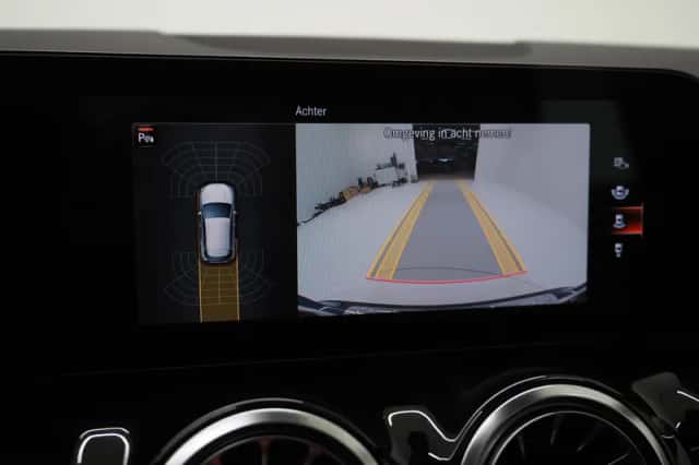 Mercedes-Benz GLA (2021) thumbnail 31