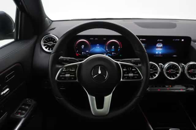 Mercedes-Benz GLA (2021) thumbnail 34
