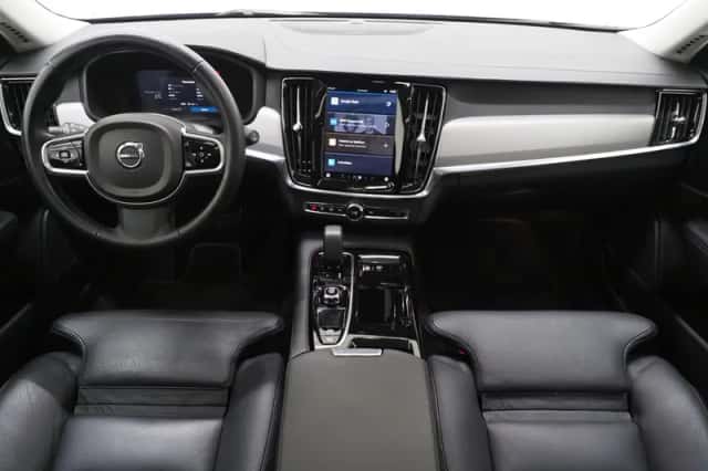 Volvo V90 (2023) thumbnail 5