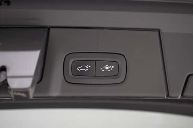 Volvo V90 (2023) thumbnail 43