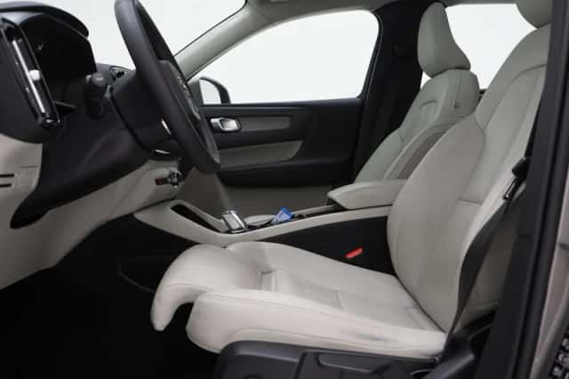 Volvo XC40 (2020) thumbnail 18