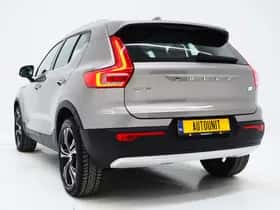 Volvo XC40 (2020) thumbnail 3