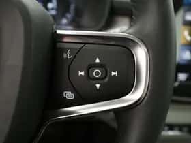 Volvo XC40 (2020) thumbnail 24