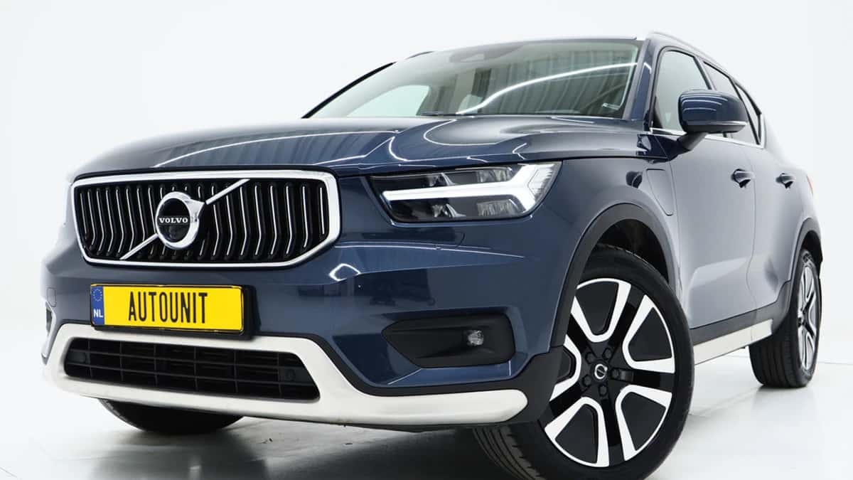 Volvo XC40 — foto 1