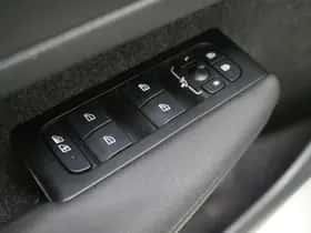 Volvo XC40 thumbnail 20