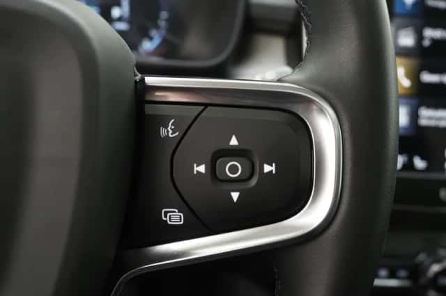 Volvo XC40 (2021) thumbnail 25