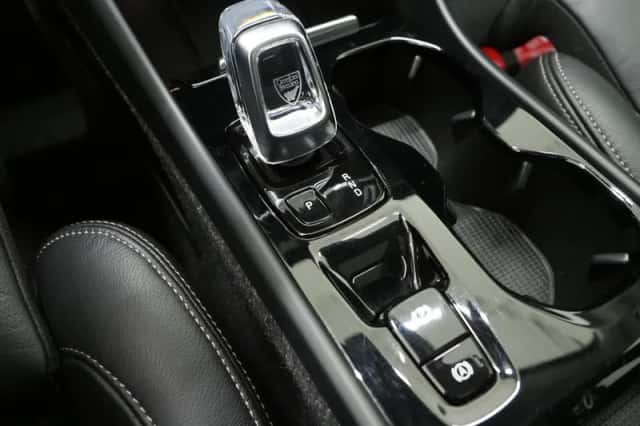 Volvo XC40 (2021) thumbnail 37