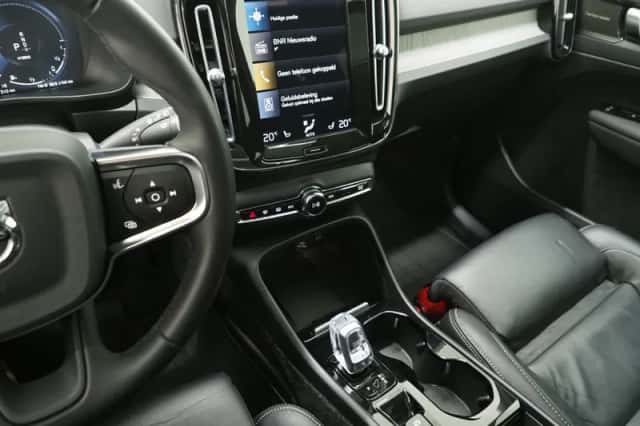 Volvo XC40 (2021) thumbnail 38