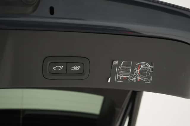 Volvo XC40 (2021) thumbnail 44