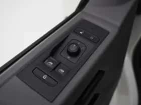 Volkswagen California (2020) thumbnail 31