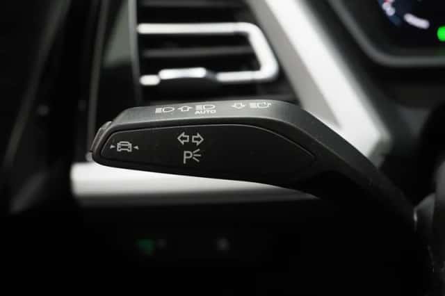 Audi Q4 e-tron (2022) thumbnail 20