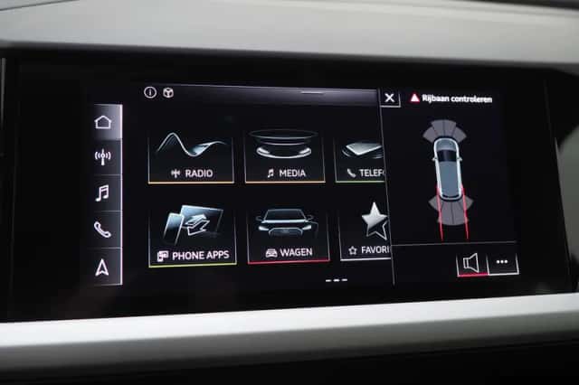Audi Q4 e-tron (2022) thumbnail 31