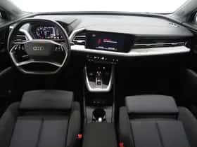 Audi Q4 e-tron (2022) thumbnail 5