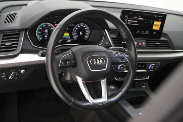 Audi Q5 (2021) thumbnail 16