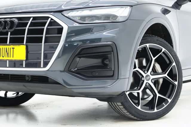 Audi Q5 (2021) thumbnail 6