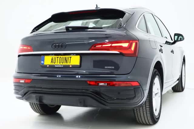 Audi Q5 (2021) thumbnail 9
