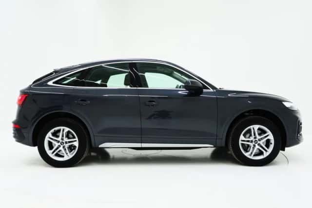 Audi Q5 (2021) thumbnail 10