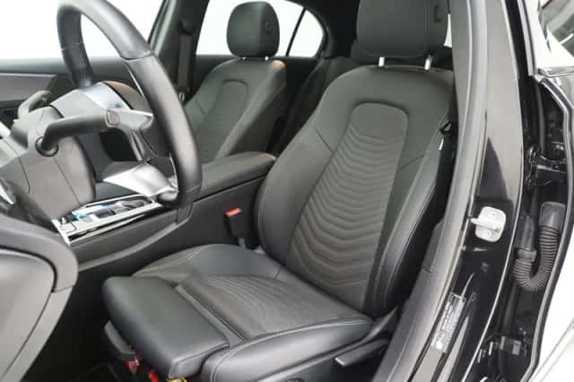 Mercedes-Benz A-Klasse (2023) thumbnail 4