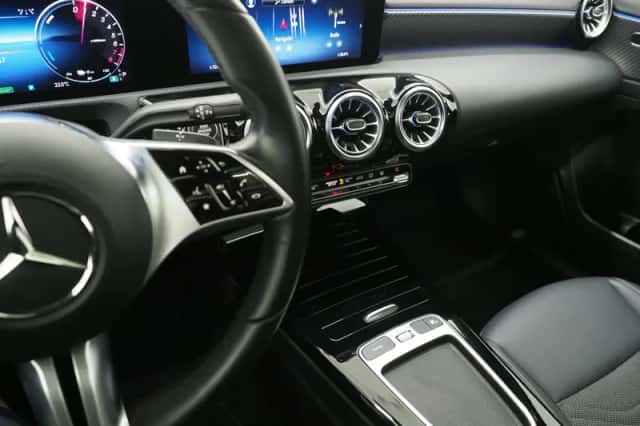 Mercedes-Benz A-Klasse (2023) thumbnail 34