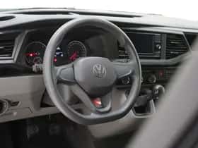 Volkswagen California (2022) thumbnail 28