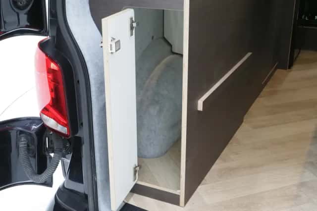 Volkswagen California (2022) thumbnail 58