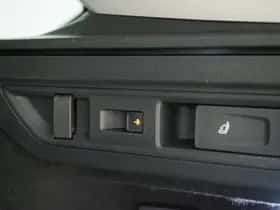 Volkswagen Passat (2025) thumbnail 43