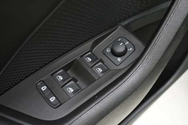 Škoda Octavia (2020) thumbnail 19