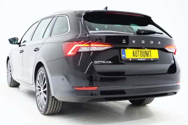 Škoda Octavia (2020) thumbnail 3