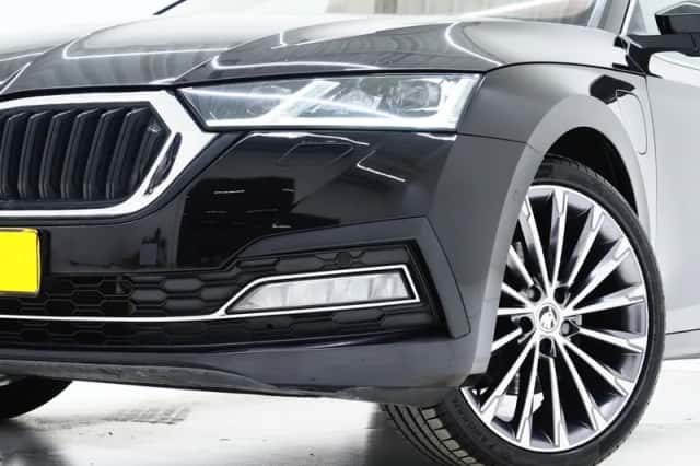 Škoda Octavia (2020) thumbnail 6