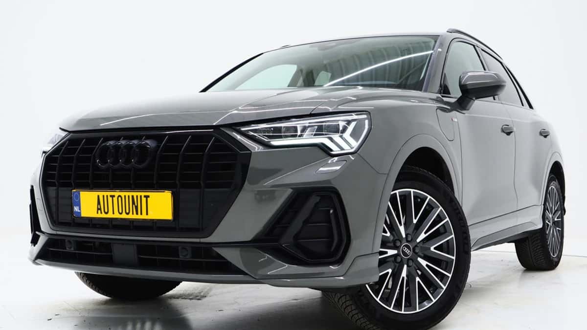 Audi Q3 (2021) — foto 1