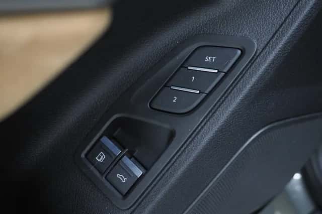 Audi Q3 (2021) thumbnail 21
