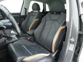Audi Q3 (2021) thumbnail 4