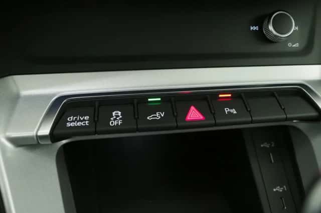 Audi Q3 (2021) thumbnail 31