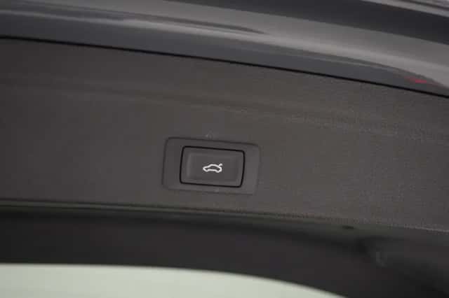 Audi Q3 (2022) thumbnail 38