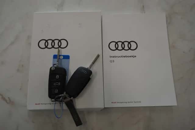 Audi Q3 (2022) thumbnail 8
