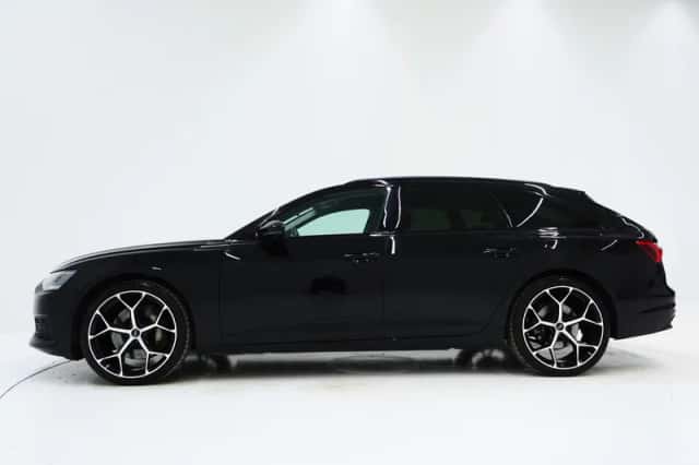 Audi A6 (2022) thumbnail 2