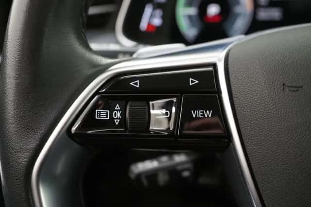 Audi A6 (2022) thumbnail 25