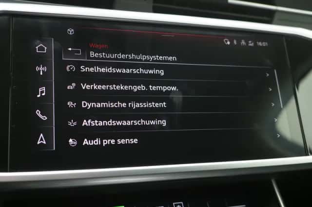 Audi A6 (2022) thumbnail 32