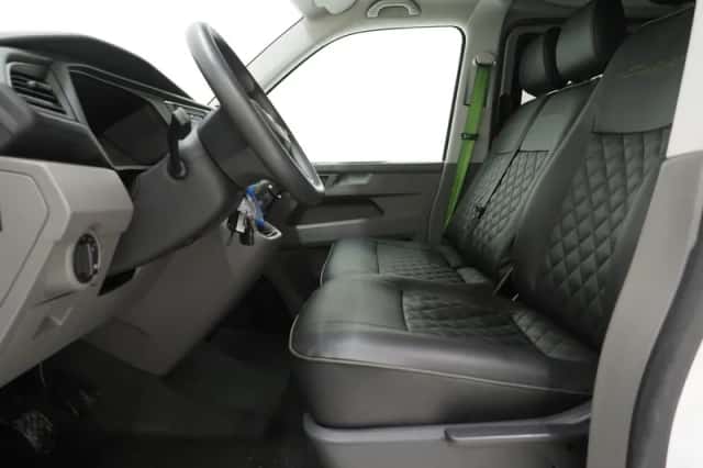 Volkswagen California (2020) thumbnail 30